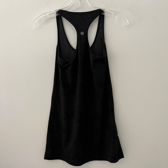 Lululemon Soft Racerback Tank Black Camo 6 NWOT - Picture 3 of 5